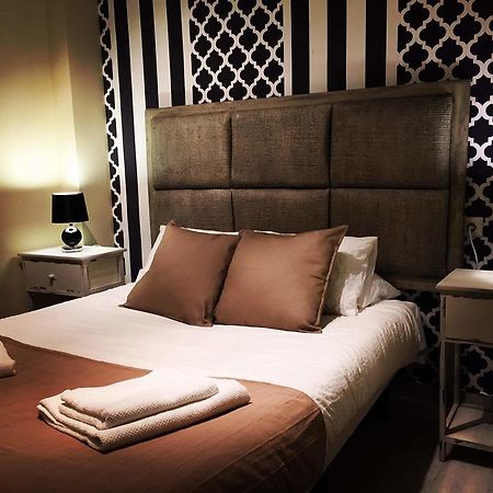 Ab Dominicum Apartamentos Málaga Oda fotoğraf