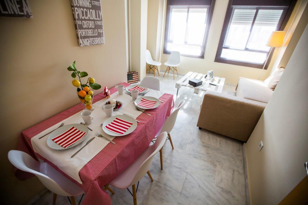 Ab Dominicum Apartamentos Málaga Oda fotoğraf