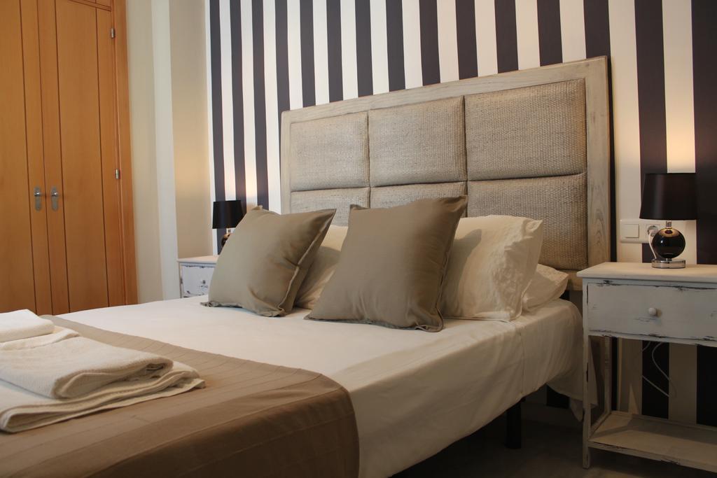 Ab Dominicum Apartamentos Málaga Oda fotoğraf